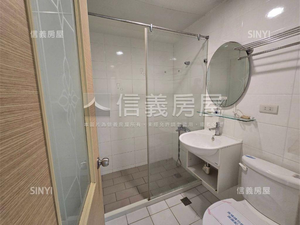 市府看１０１三房電梯房屋室內格局與周邊環境