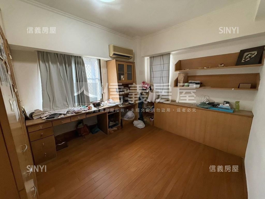 由鉅建設樓中樓四房大平車房屋室內格局與周邊環境