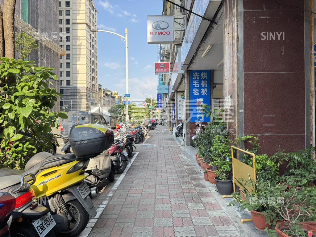 近愛河建國正路金店面房屋室內格局與周邊環境