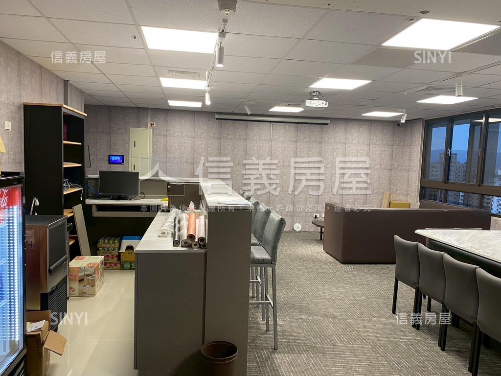 世界Ｖ１高樓景觀辦公室房屋室內格局與周邊環境