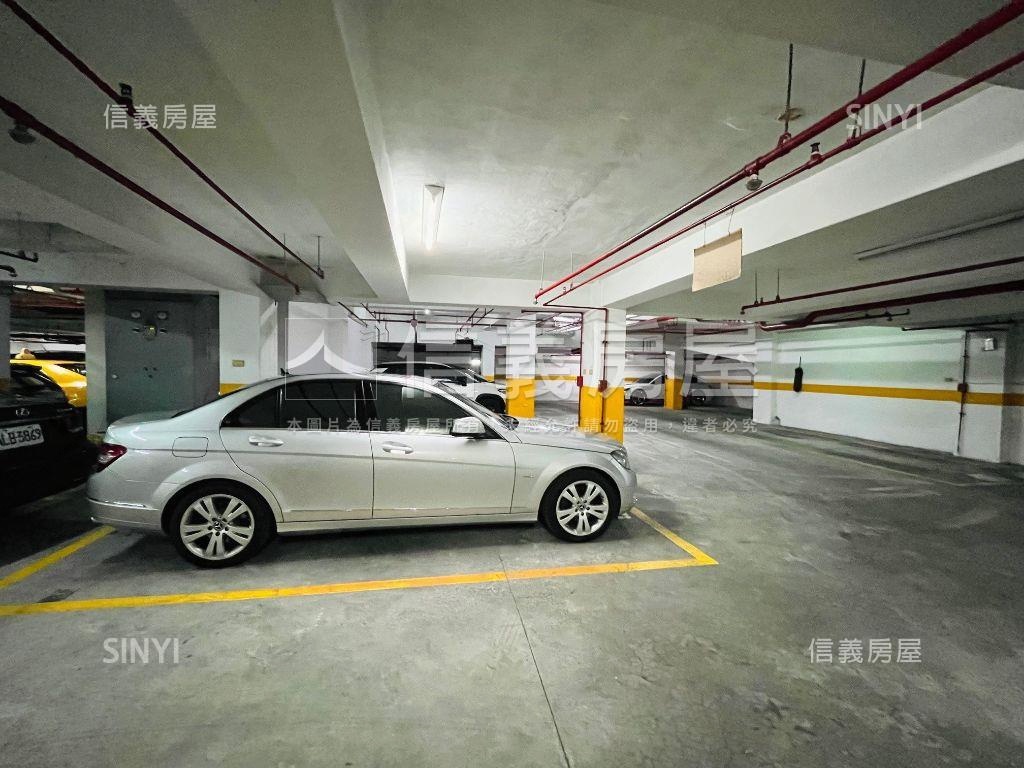 中崙將軍戶雙敦亮四房車位房屋室內格局與周邊環境