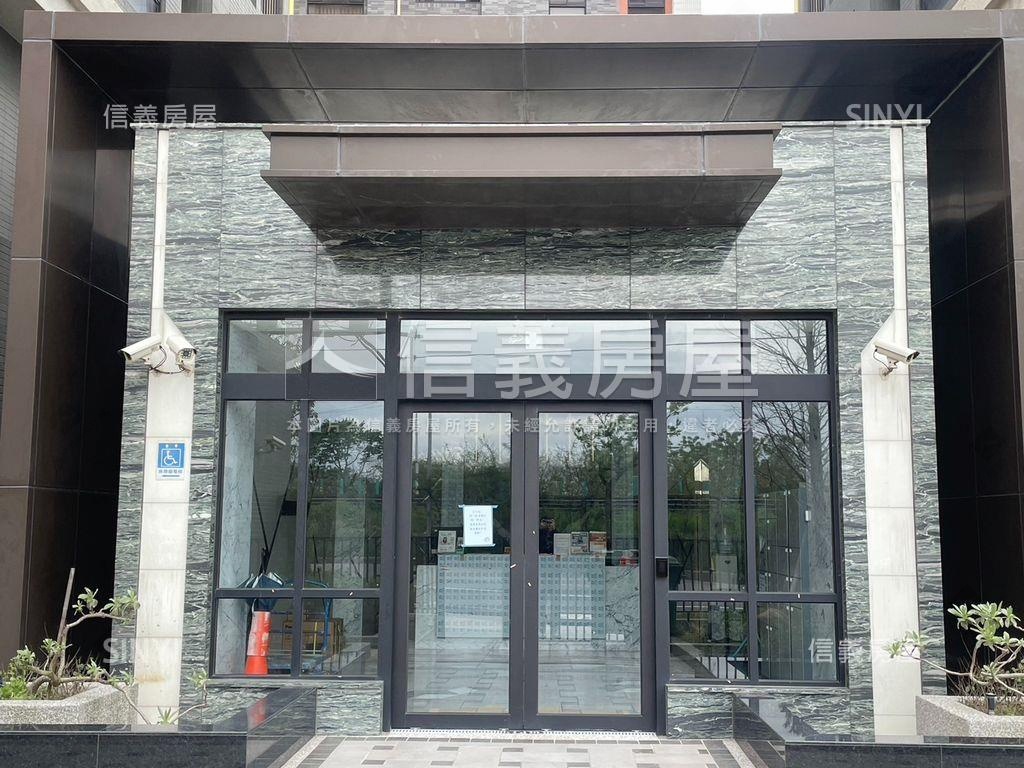 金雅精美裝潢悅佳川青２房房屋室內格局與周邊環境
