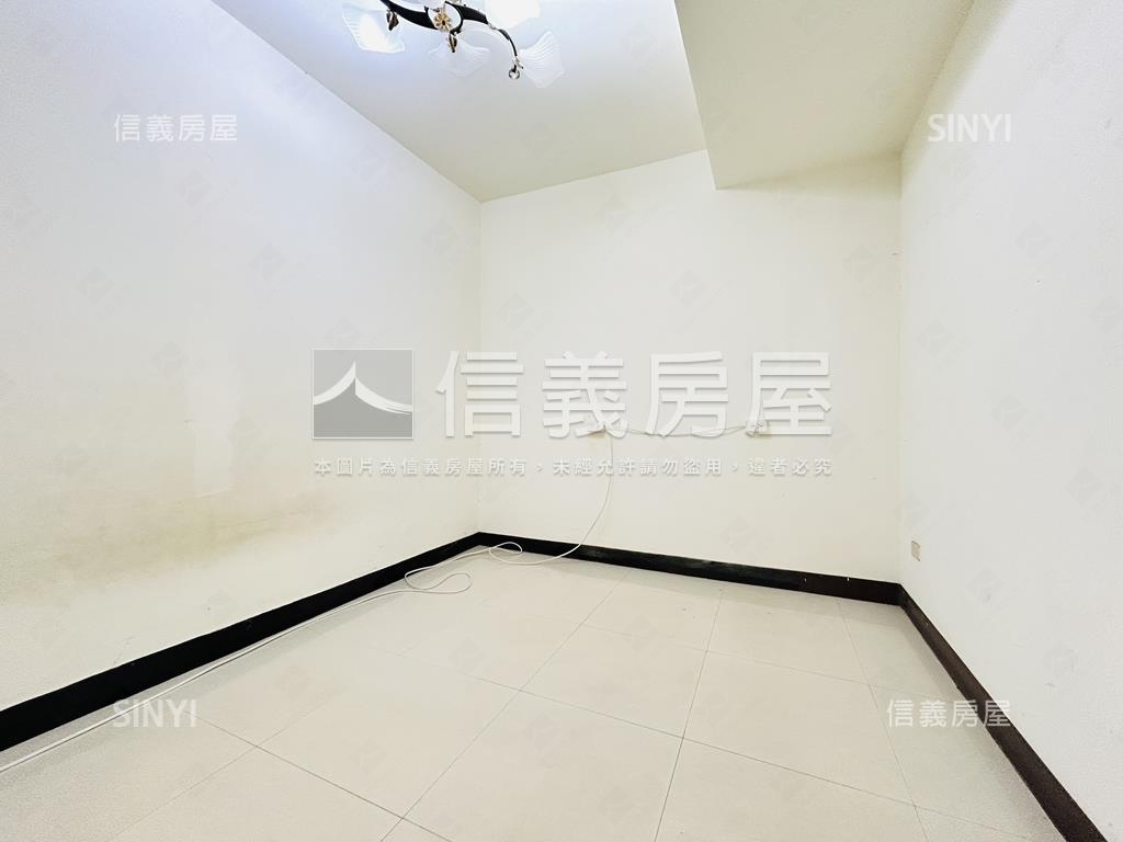 富華街大空間美寓房屋室內格局與周邊環境