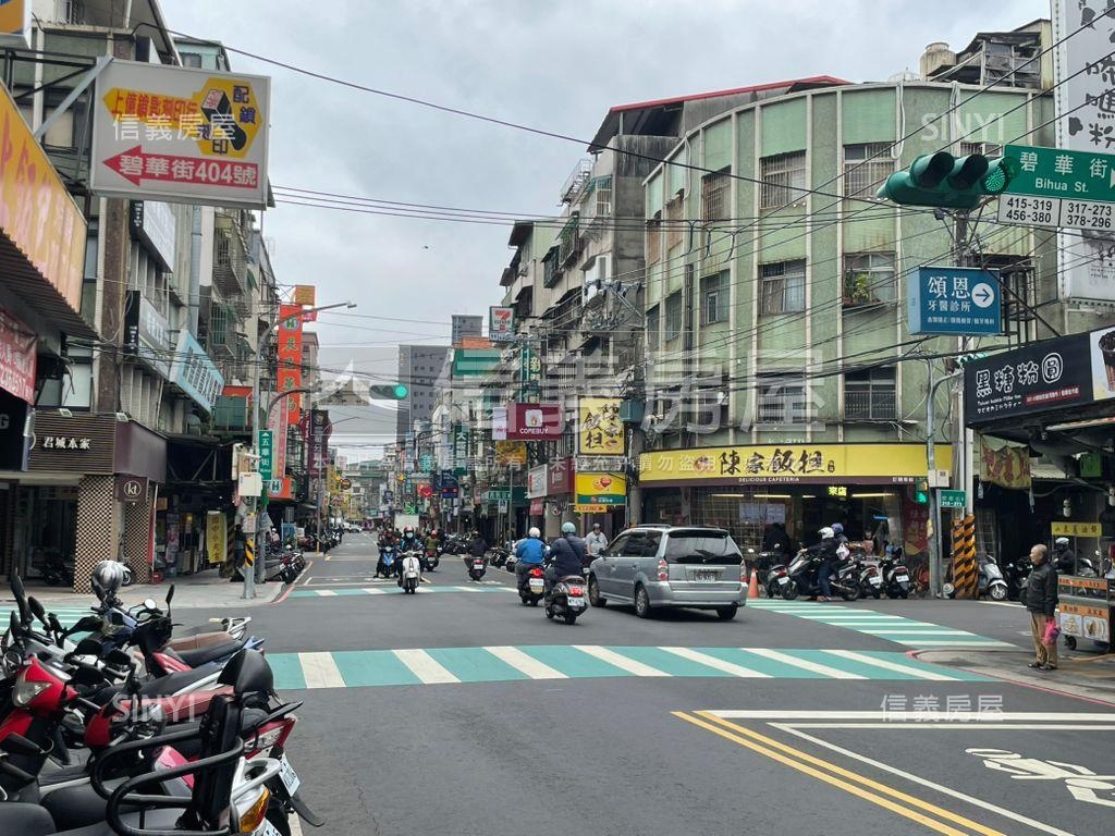 富華街大空間美寓房屋室內格局與周邊環境