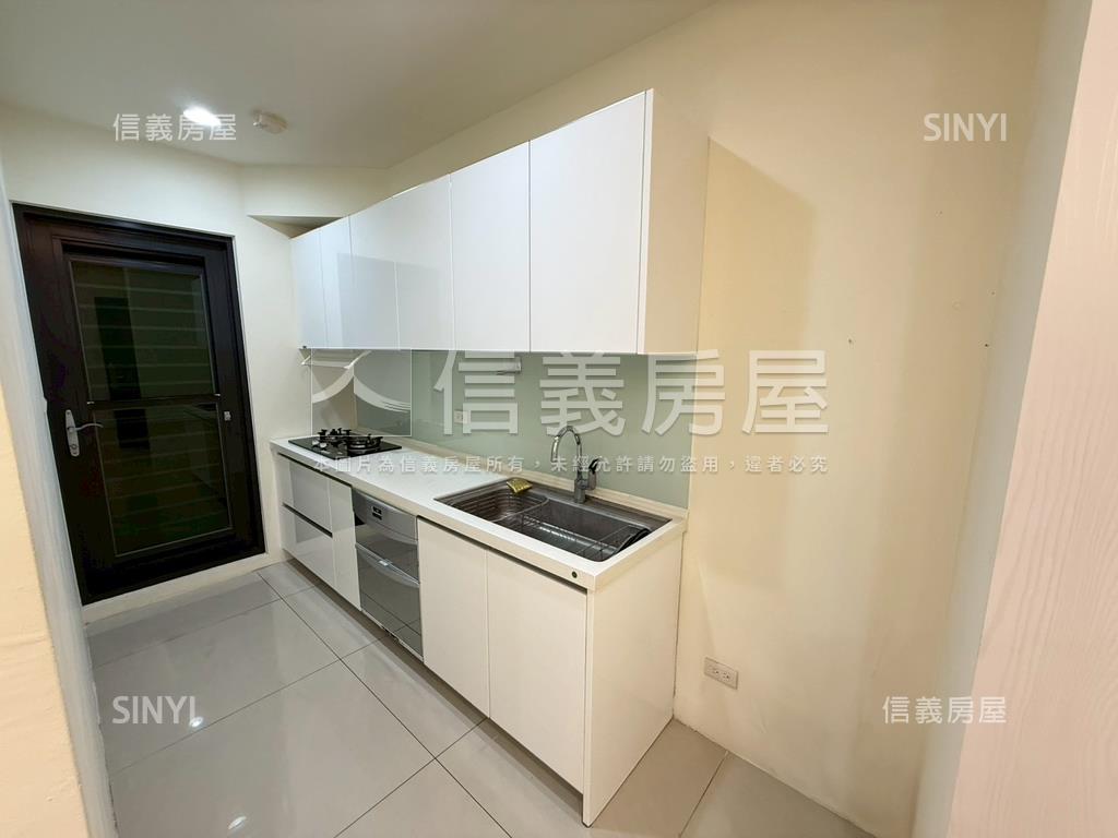 江山朵夫美裝潢房屋室內格局與周邊環境