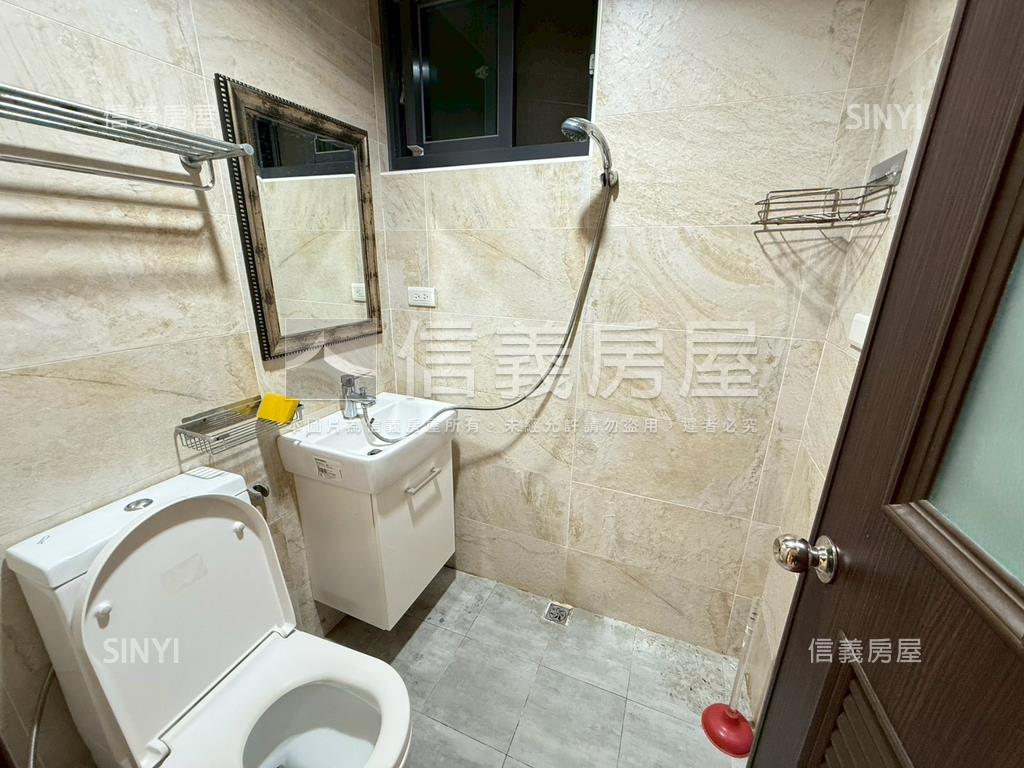 江山朵夫美裝潢房屋室內格局與周邊環境