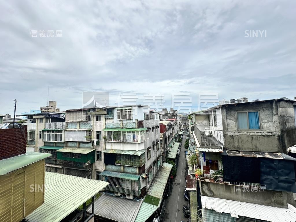 自強新村邊間四房大空間房屋室內格局與周邊環境