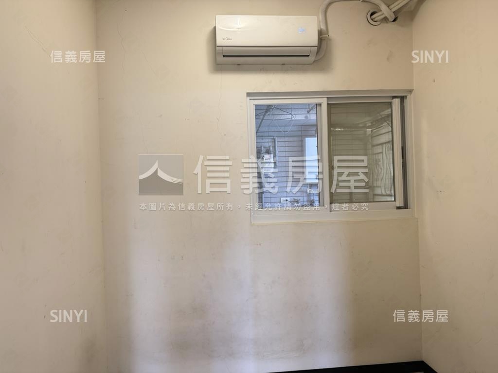 璀璨之都三房車位房屋室內格局與周邊環境