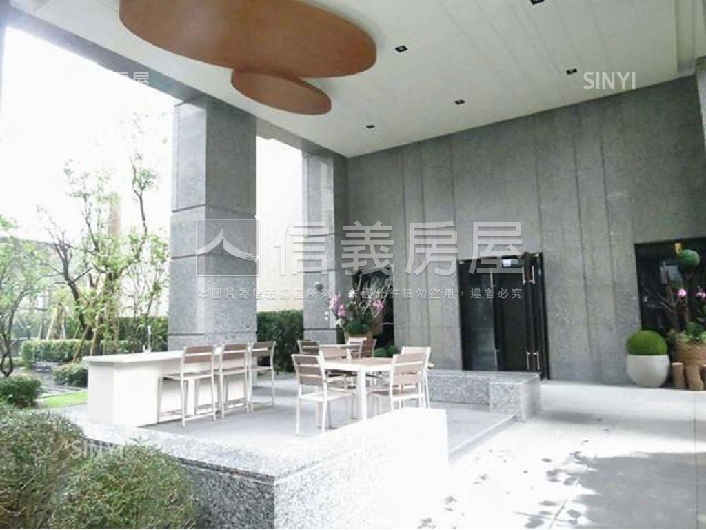 北屯登陽穗悅精美裝潢平車房屋室內格局與周邊環境