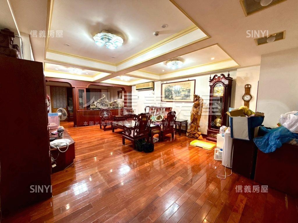 雙連透天空間大房屋室內格局與周邊環境