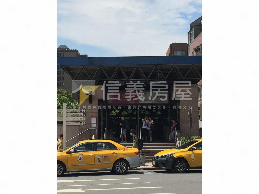 雙連透天空間大房屋室內格局與周邊環境