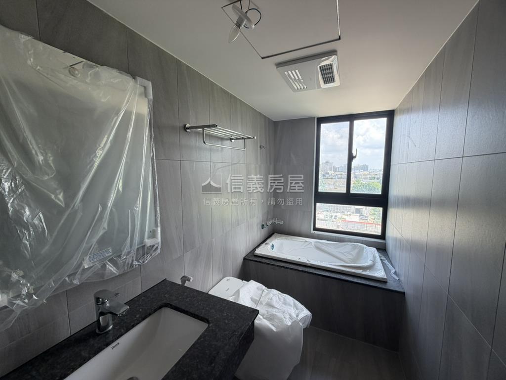 世界巨星景觀四房平車房屋室內格局與周邊環境