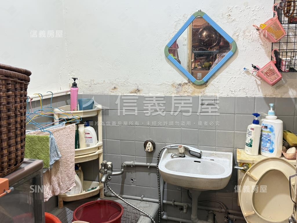 正義北小資宅房屋室內格局與周邊環境