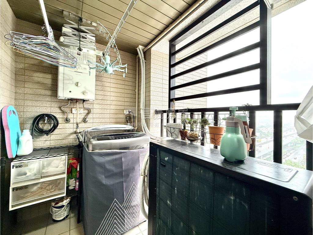 臻愛高樓視野兩房車位房屋室內格局與周邊環境