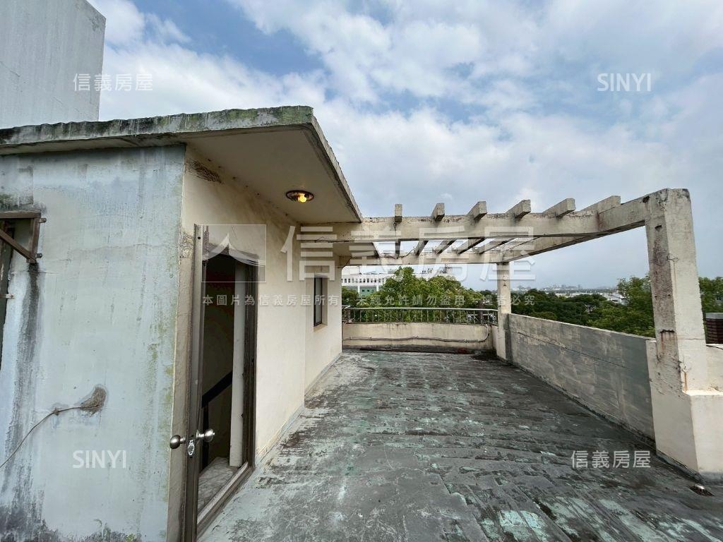 近交流道視野佳大透天房屋室內格局與周邊環境