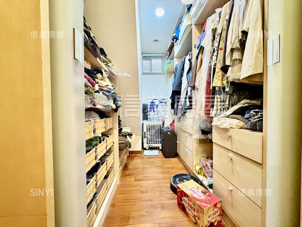 松江南京方正朝南３房房屋室內格局與周邊環境