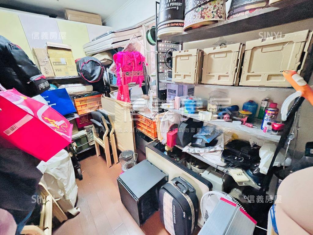【文昌區】樓中樓四房車位房屋室內格局與周邊環境