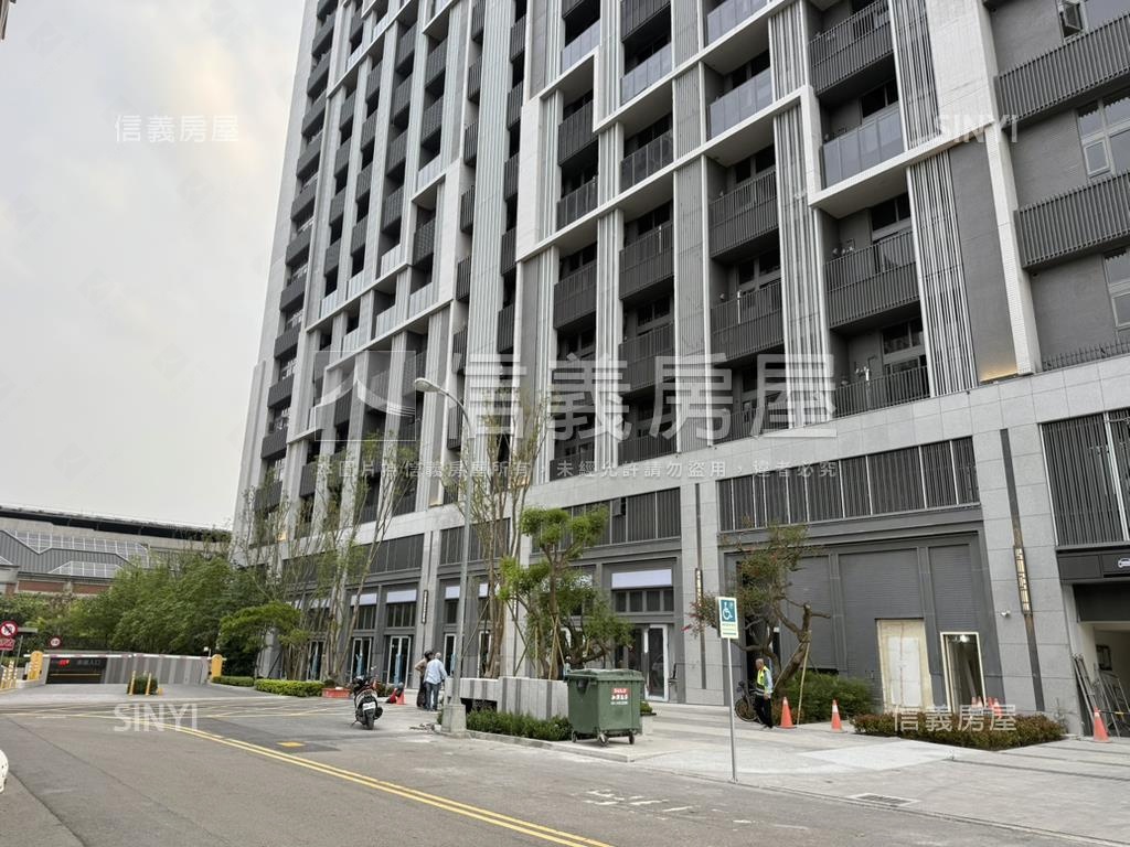 湖濱城旁熱鬧店面稀有釋出房屋室內格局與周邊環境