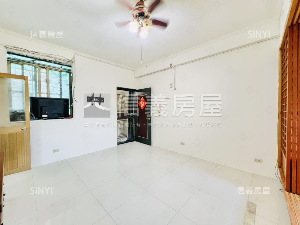 向陽山莊桐花燦爛兩房房屋室內格局與周邊環境