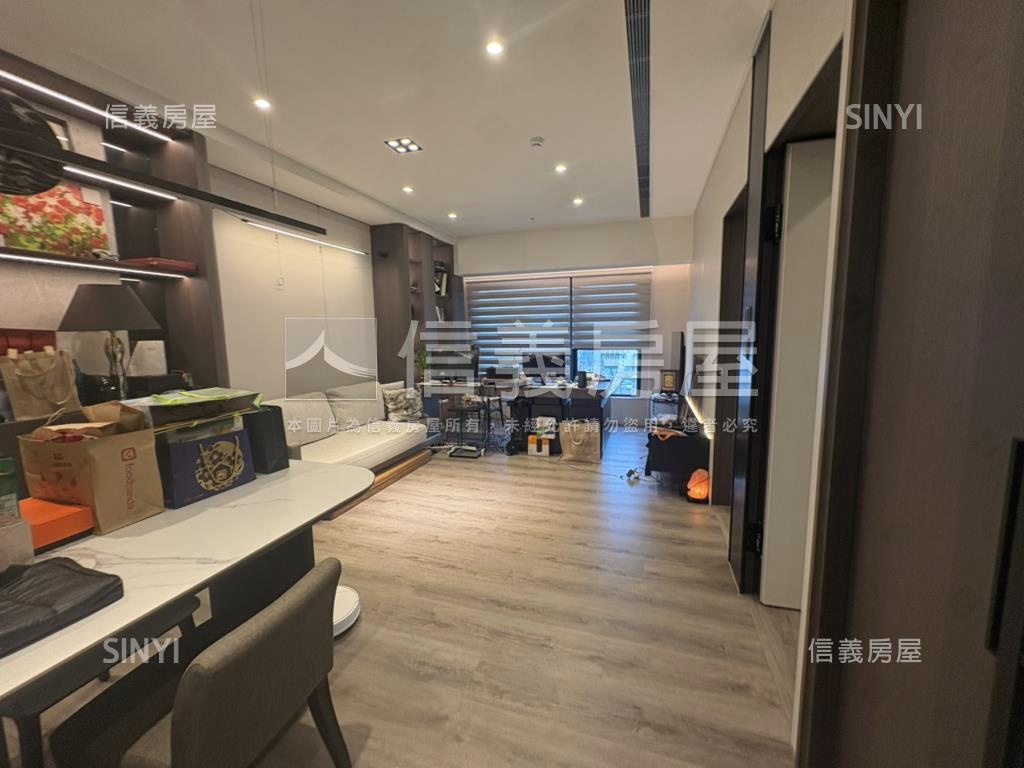 冠德精美兩房帶車位房屋室內格局與周邊環境