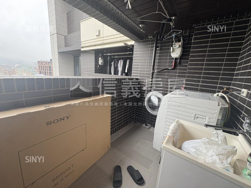 冠德精美兩房帶車位房屋室內格局與周邊環境