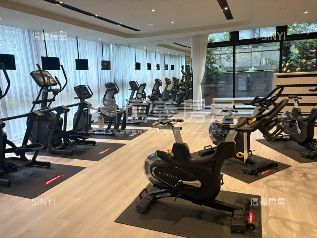 冠德精美兩房帶車位房屋室內格局與周邊環境