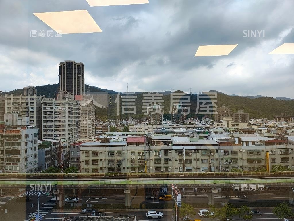 愛迪生高樓層房屋室內格局與周邊環境