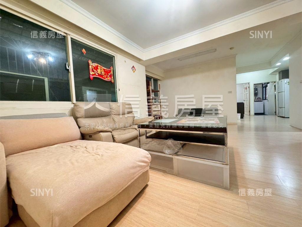 西門商圈電梯３房房屋室內格局與周邊環境