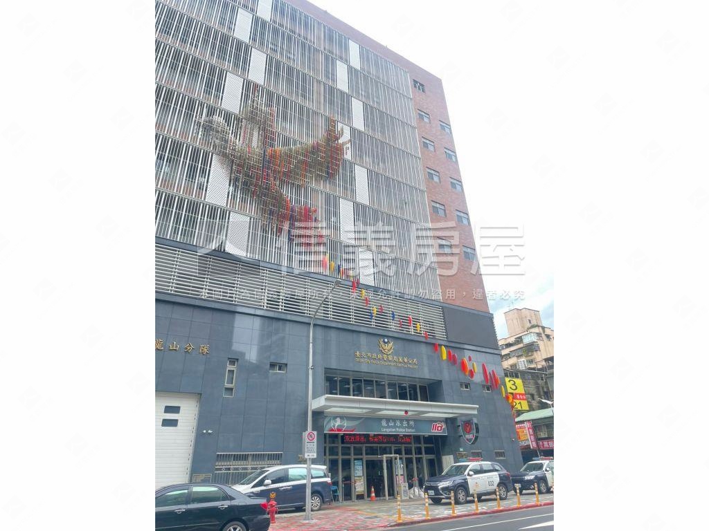 西門商圈電梯３房房屋室內格局與周邊環境