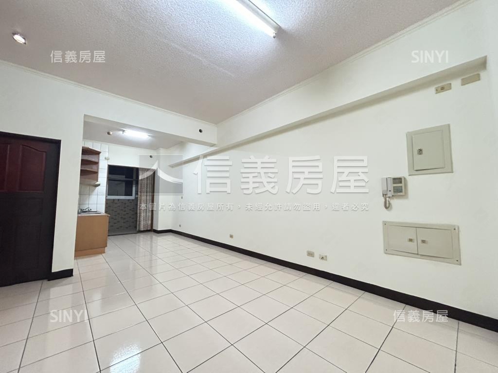 比佛利．簡約２房２衛浴房屋室內格局與周邊環境