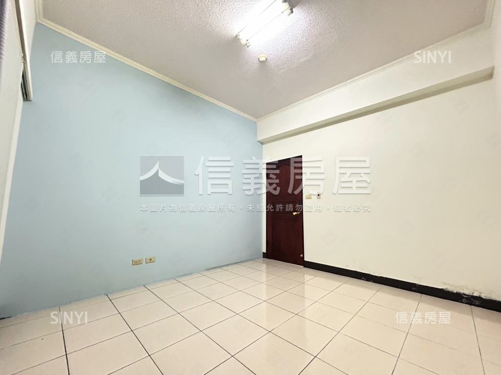 比佛利．簡約２房２衛浴房屋室內格局與周邊環境