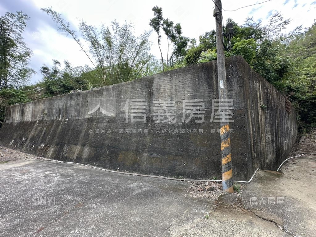 大社土地柑宅巷山坡地房屋室內格局與周邊環境
