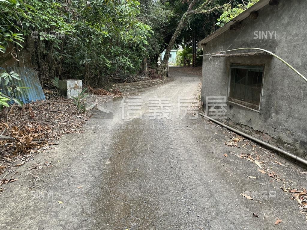 大社土地柑宅巷山坡地房屋室內格局與周邊環境