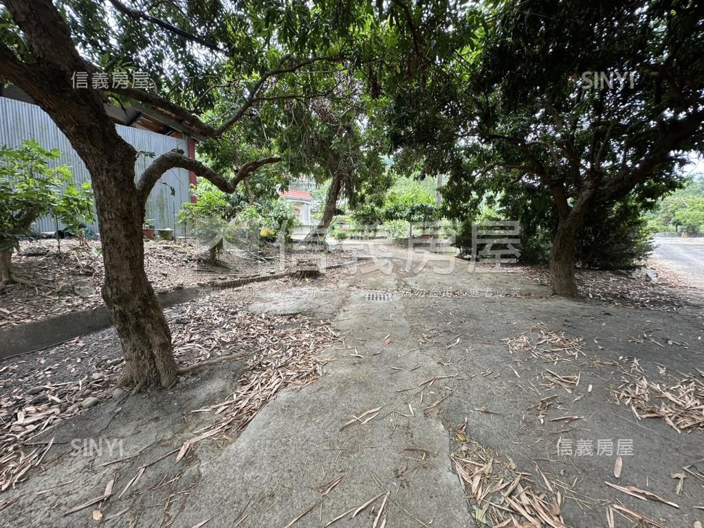 大社土地柑宅巷山坡地房屋室內格局與周邊環境