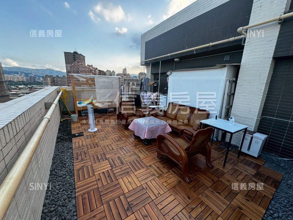 近北市露台景觀美屋房屋室內格局與周邊環境