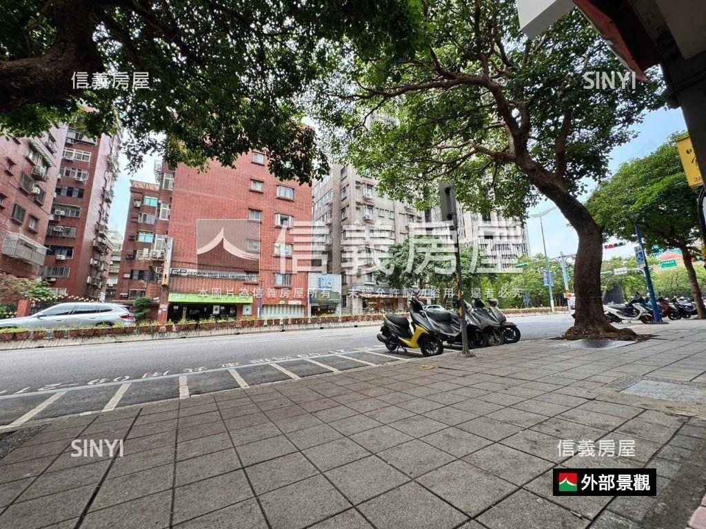 商三透天★天母東路第一排房屋室內格局與周邊環境
