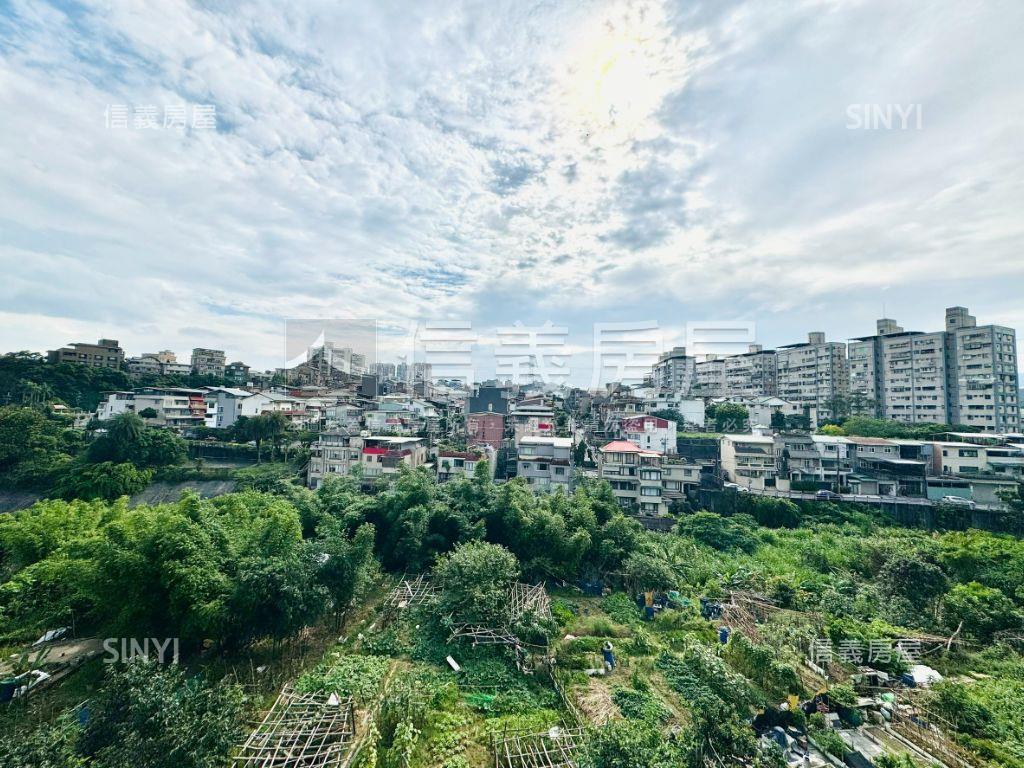 連峰街田園方正美寓房屋室內格局與周邊環境
