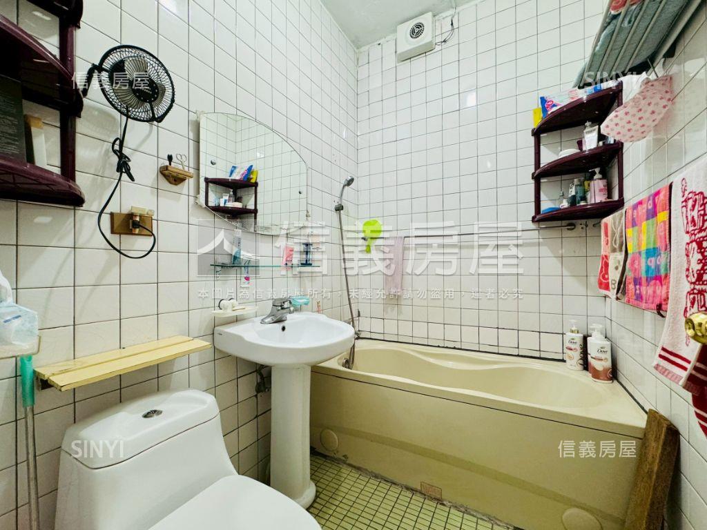 連峰街田園方正美寓房屋室內格局與周邊環境