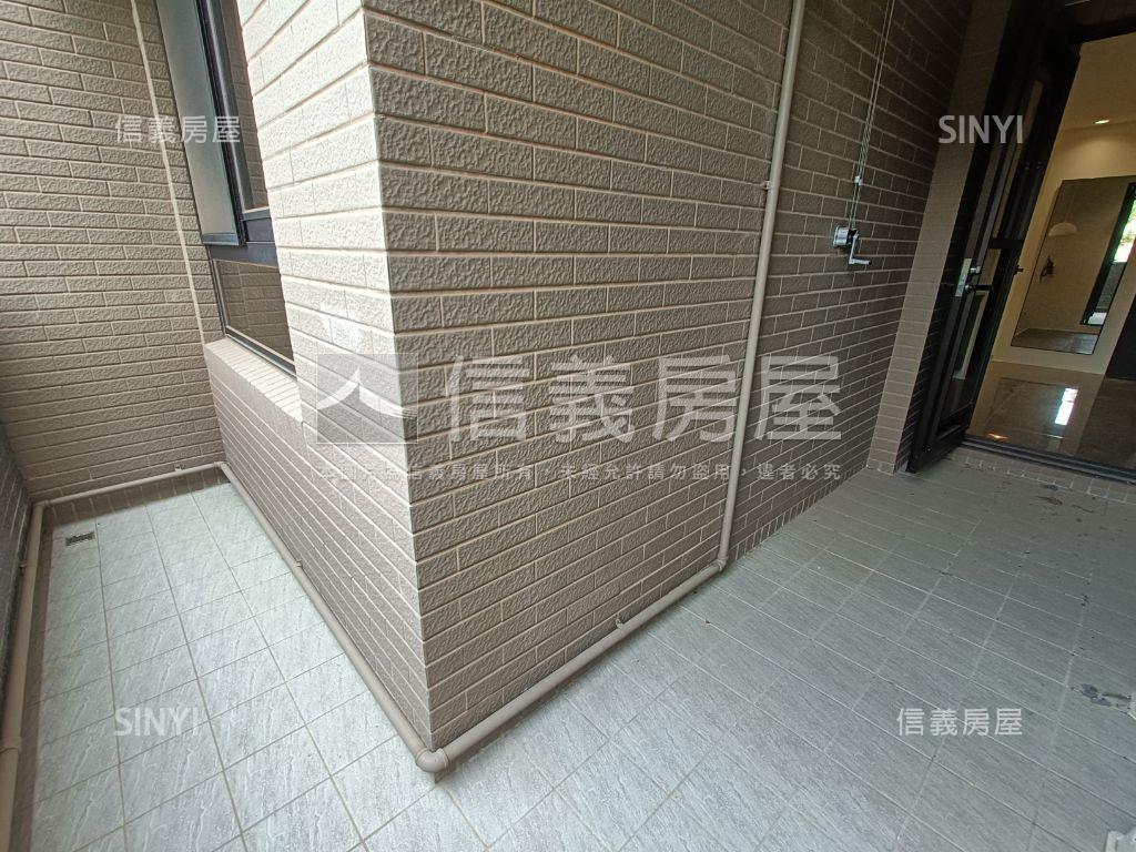 精銳闊漂亮裝潢三房平車房屋室內格局與周邊環境