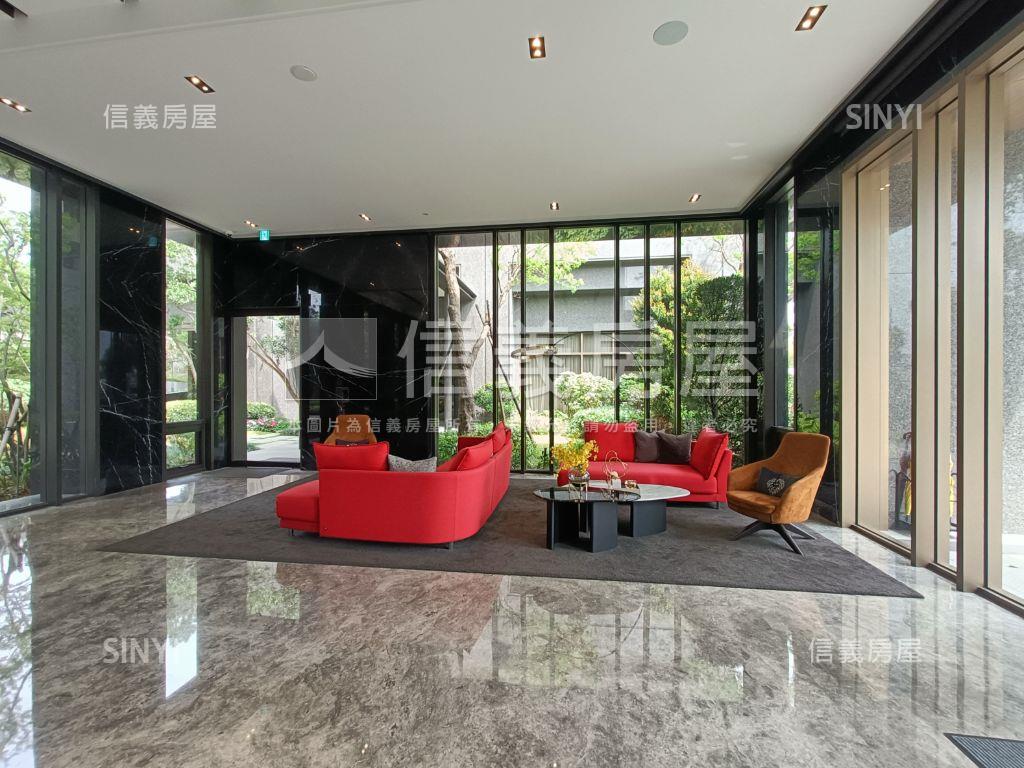 精銳闊漂亮裝潢三房平車房屋室內格局與周邊環境