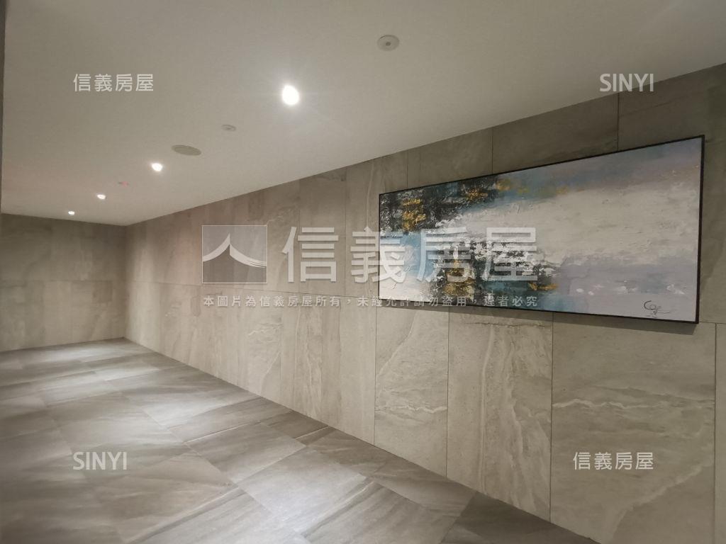 精銳闊漂亮裝潢三房平車房屋室內格局與周邊環境