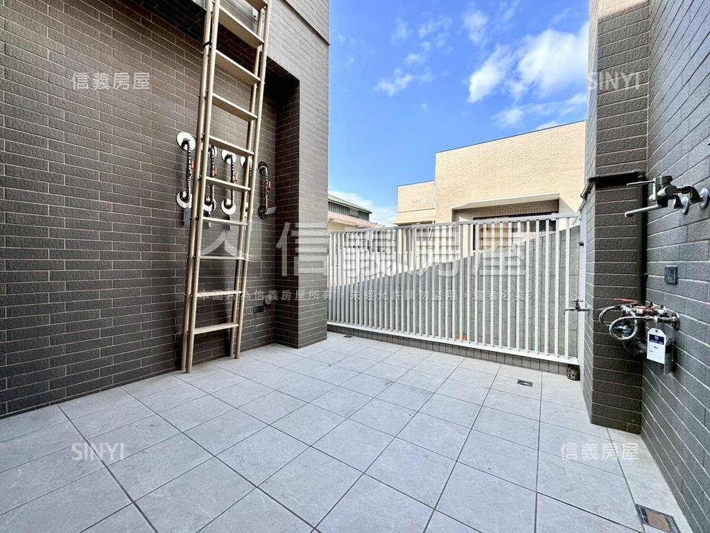 廍子全新邊間電梯雙車豪墅房屋室內格局與周邊環境