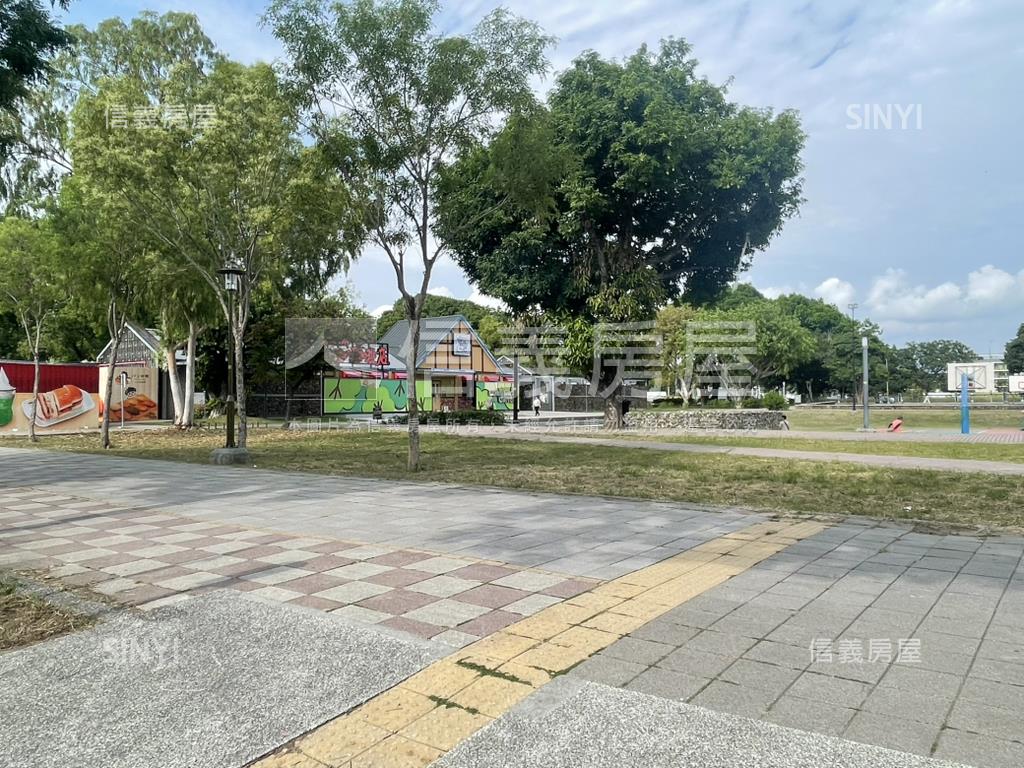 平實艾美兩房平車房屋室內格局與周邊環境