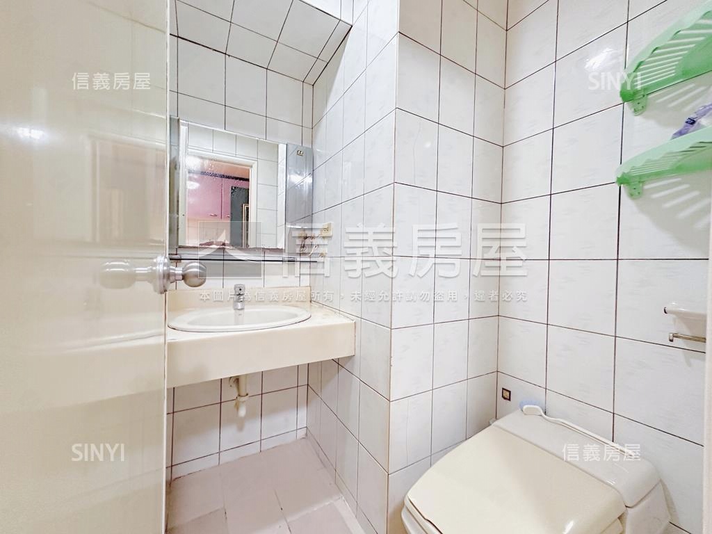 凱悅面學校高樓房屋室內格局與周邊環境