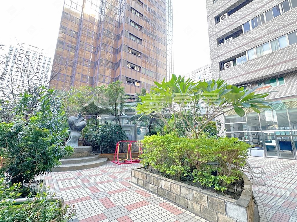 凱悅面學校高樓房屋室內格局與周邊環境