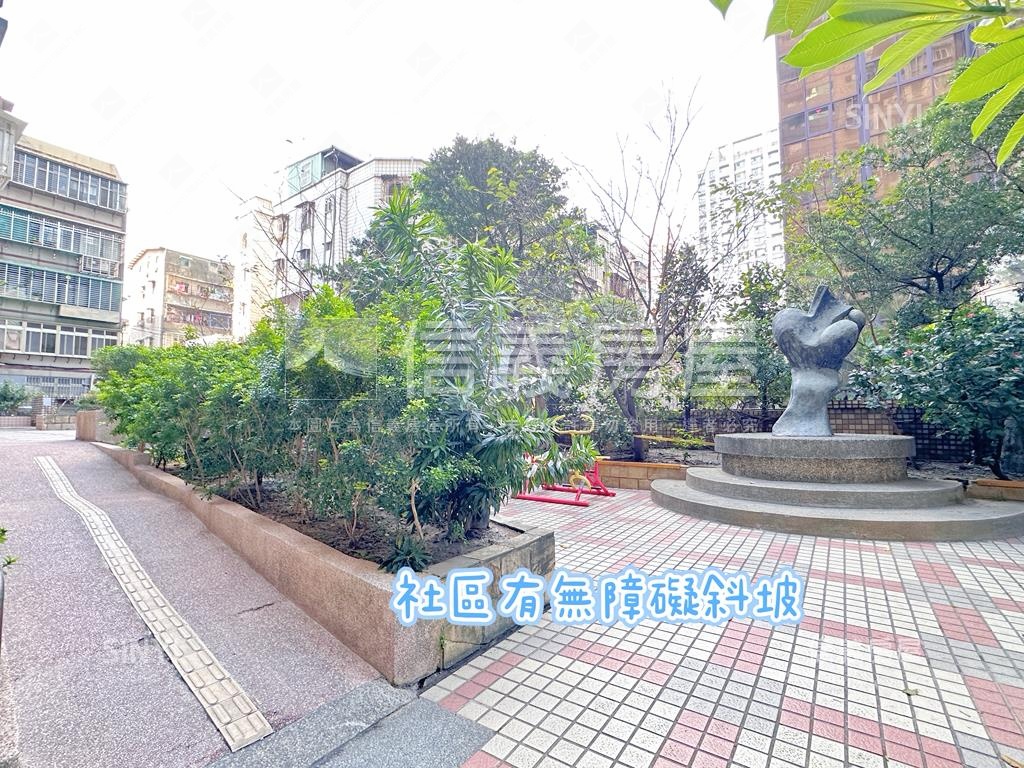 凱悅面學校高樓房屋室內格局與周邊環境