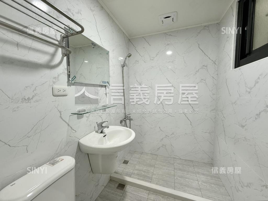 專任－羅馬假期２裝潢美宅房屋室內格局與周邊環境