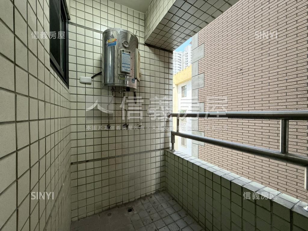 專任－羅馬假期２裝潢美宅房屋室內格局與周邊環境