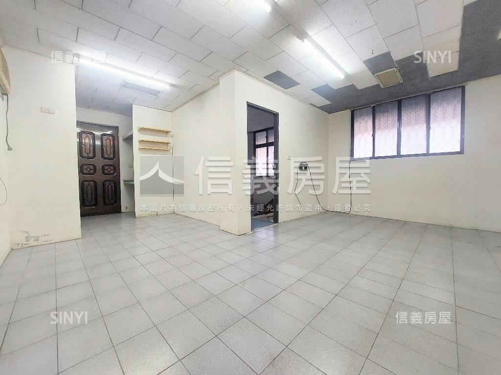 近Ｇ７。小資捷運採光宅房屋室內格局與周邊環境