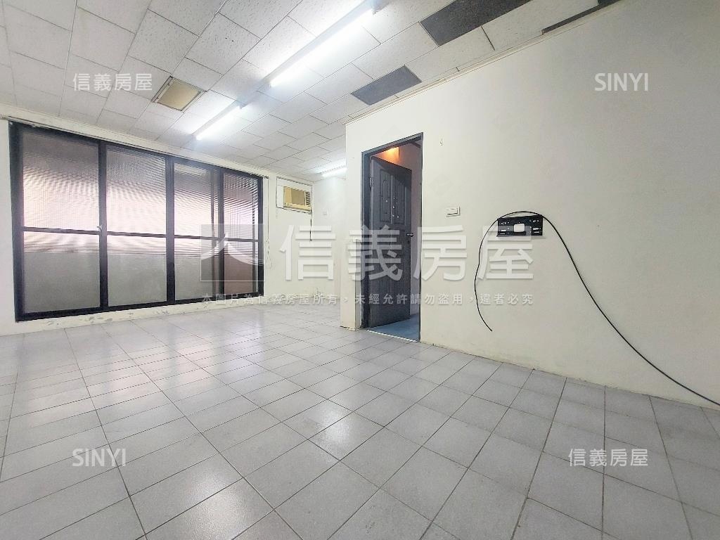 近Ｇ７。小資捷運採光宅房屋室內格局與周邊環境